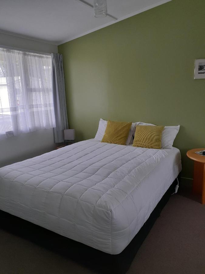 Featherston Motels And Camping Exterior foto